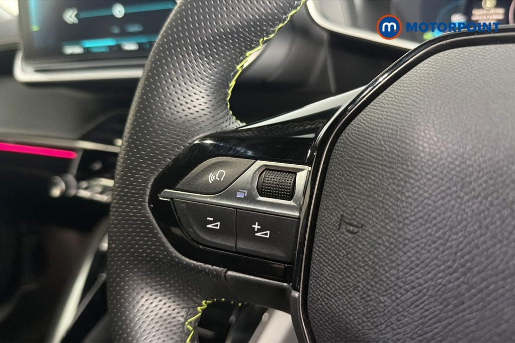 Peugeot e-2008 100Kw Gt 50Kwh Black #12