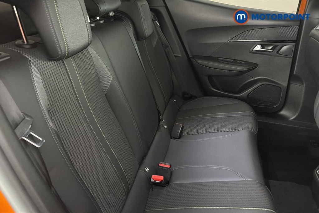 Peugeot e-2008 100Kw Gt 50Kwh Black #28