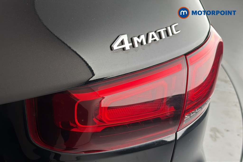 Mercedes-Benz GLB Class Glb 200 Amg Line Executive 7G-tronic Silver #32