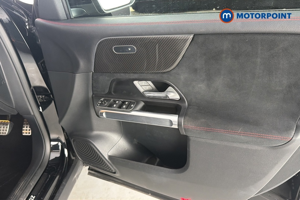 Mercedes-Benz GLB Class Glb 200 Amg Line Executive 7G-tronic Silver #22