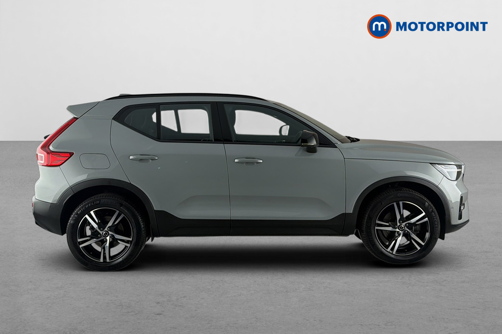 Volvo XC40 2.0 B3p Plus Dark Grey #4