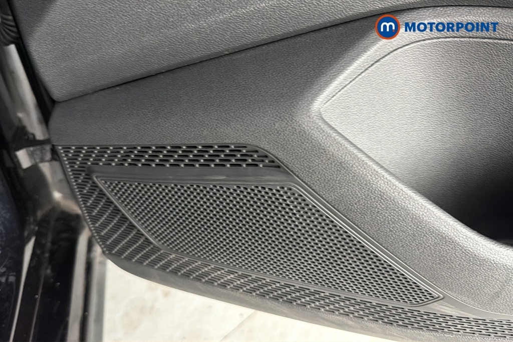 Volkswagen Polo Match Black #21