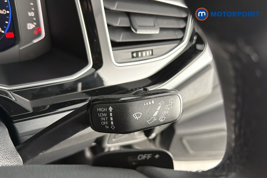 Volkswagen Polo Match Black #14