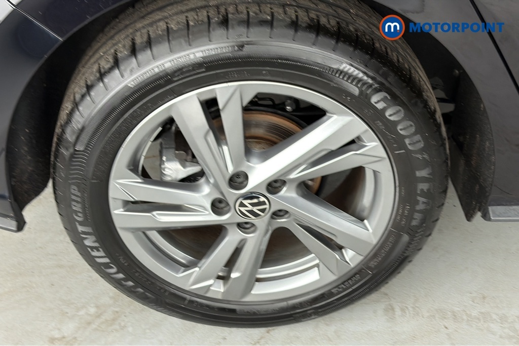 Volkswagen Polo Match Black #32