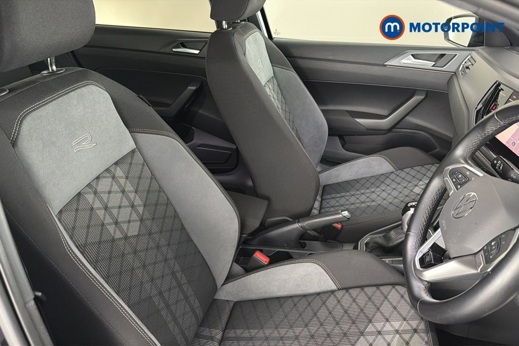 Volkswagen Polo Match Black #22