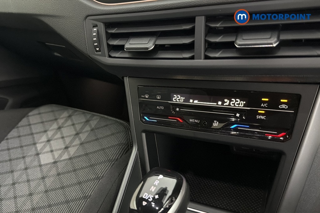 Volkswagen Polo Match Black #17