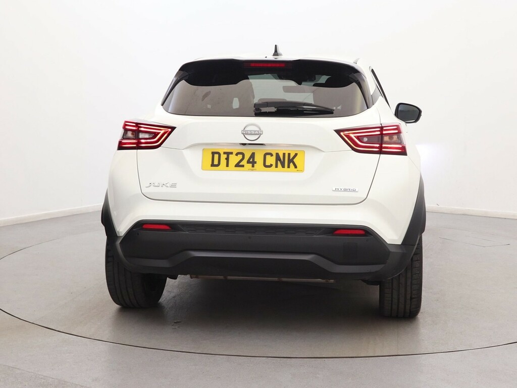 Nissan Juke 1.6 Hybrid Tekna DT24CNK White #6