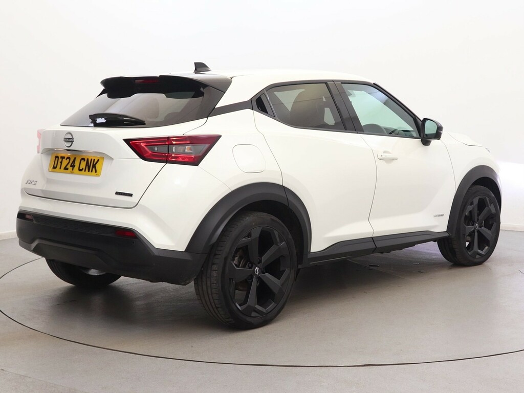 Nissan Juke 1.6 Hybrid Tekna DT24CNK White #5