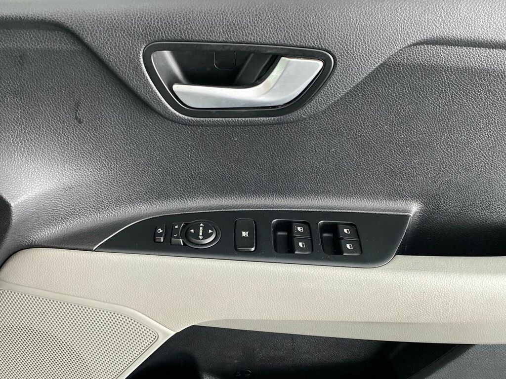 Kia Stonic First Edition Grey #23
