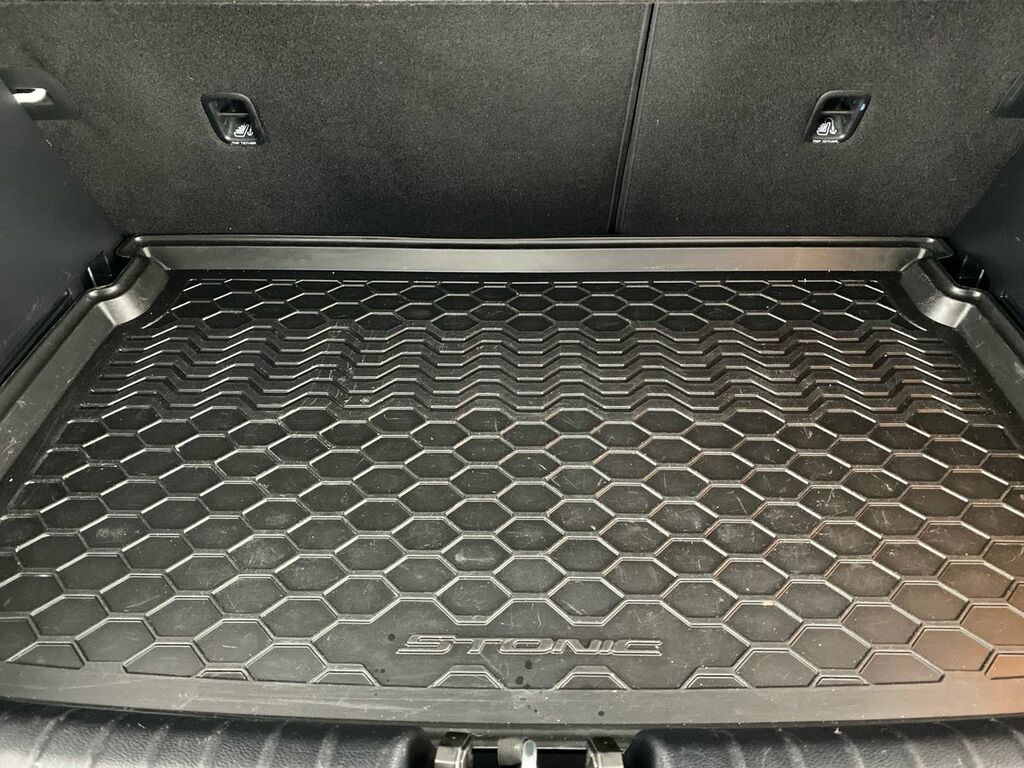 Kia Stonic First Edition Grey #24