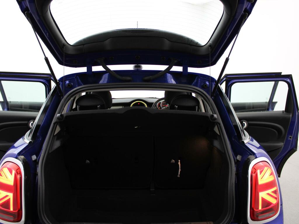 Mini Hatch 1.5 Cooper Sport Euro 6 Ss White #38