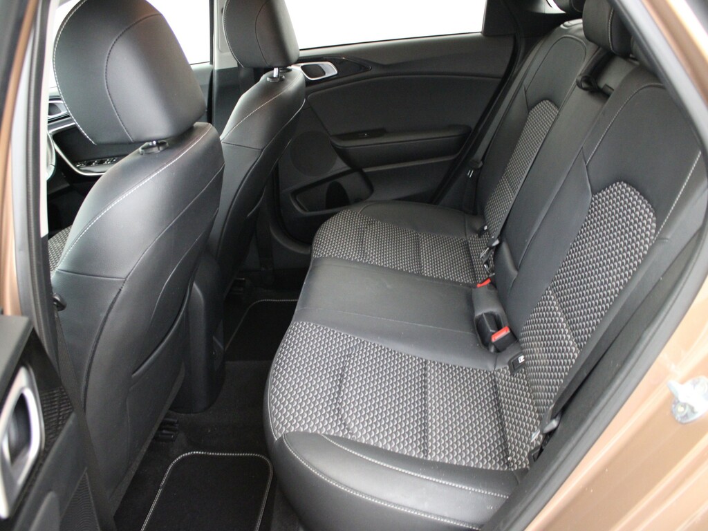 Kia Ceed 1.5T Gdi Isg 3 Hatchback Grey #11