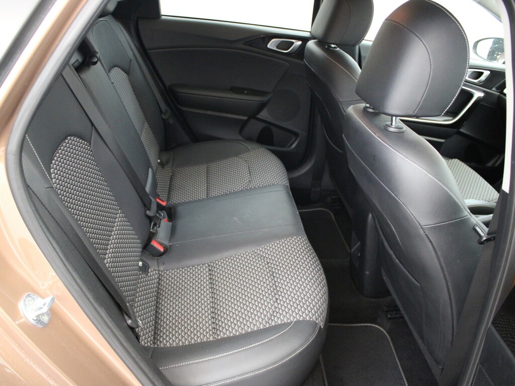 Kia Ceed 1.5T Gdi Isg 3 Hatchback Grey #12
