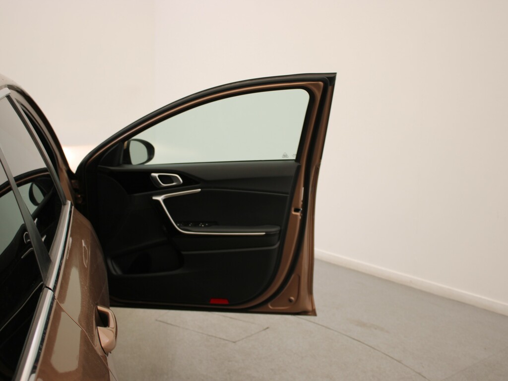 Kia Ceed 1.5T Gdi Isg 3 Hatchback Grey #36