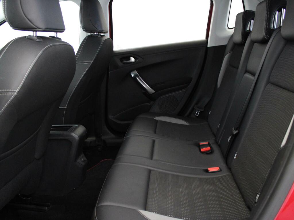 Peugeot 2008 Active Black #10