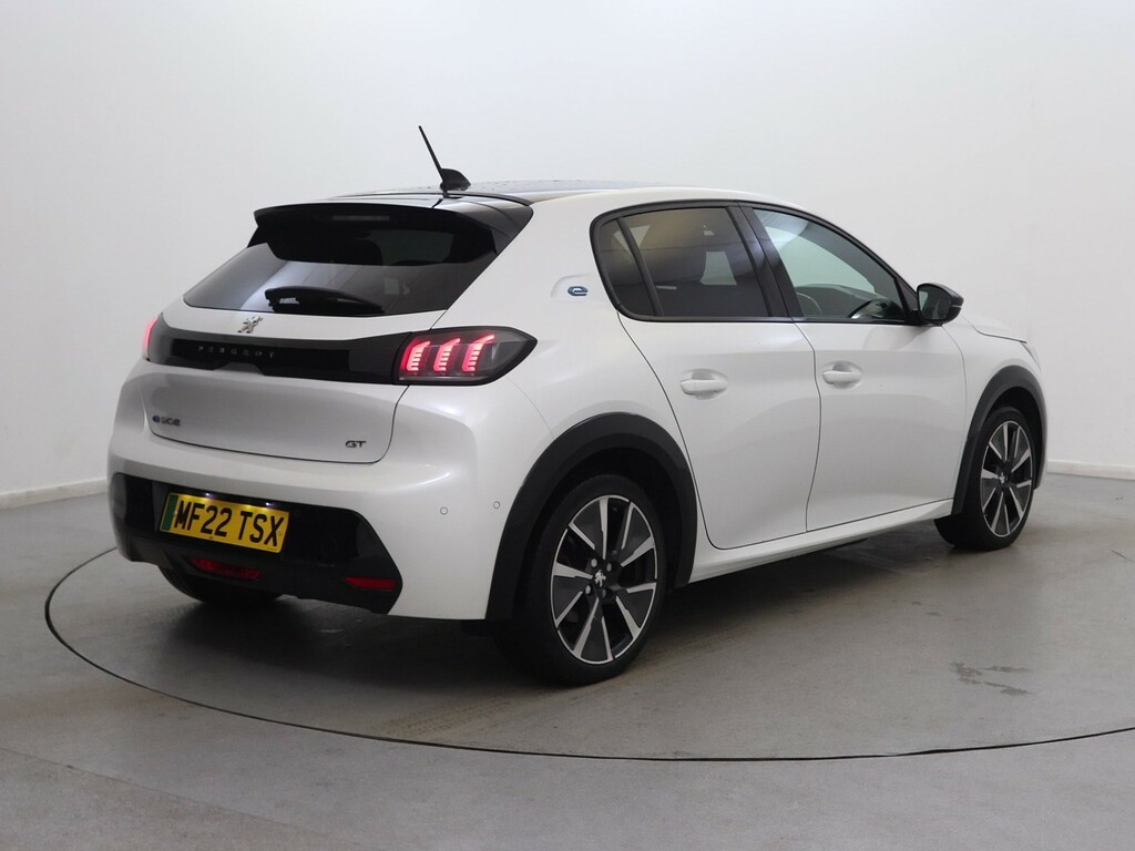 Peugeot e-208 100Kw Gt Premium 50Kwh White #5
