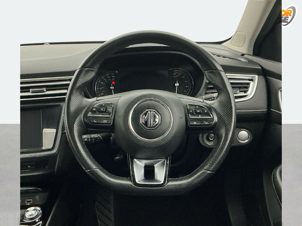 MG MG5 115Kw Trophy Ev Long Range 61Kwh White #9