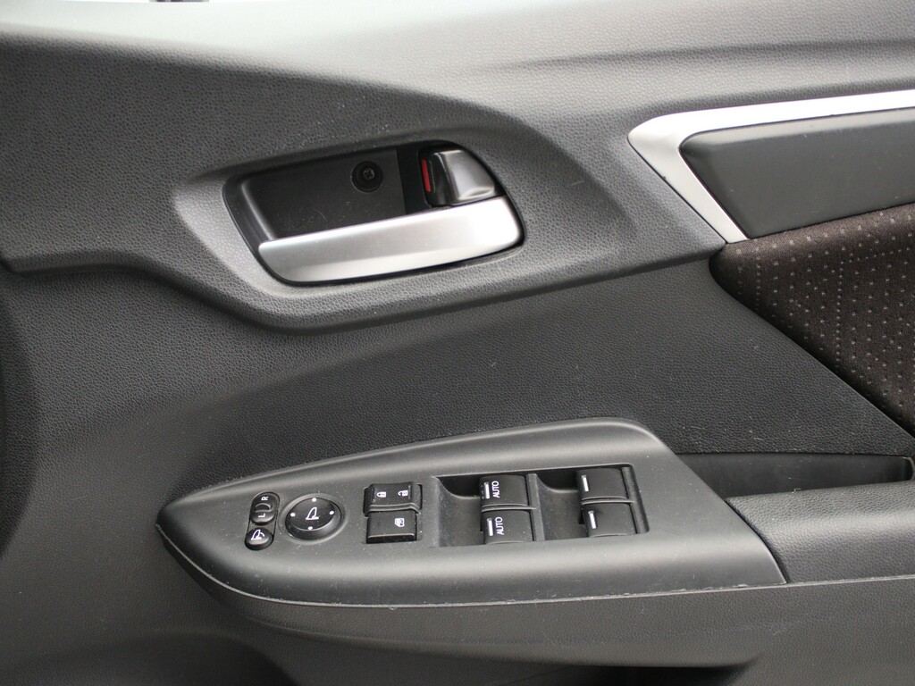 Honda Jazz 2016 66 I-vtec White #31