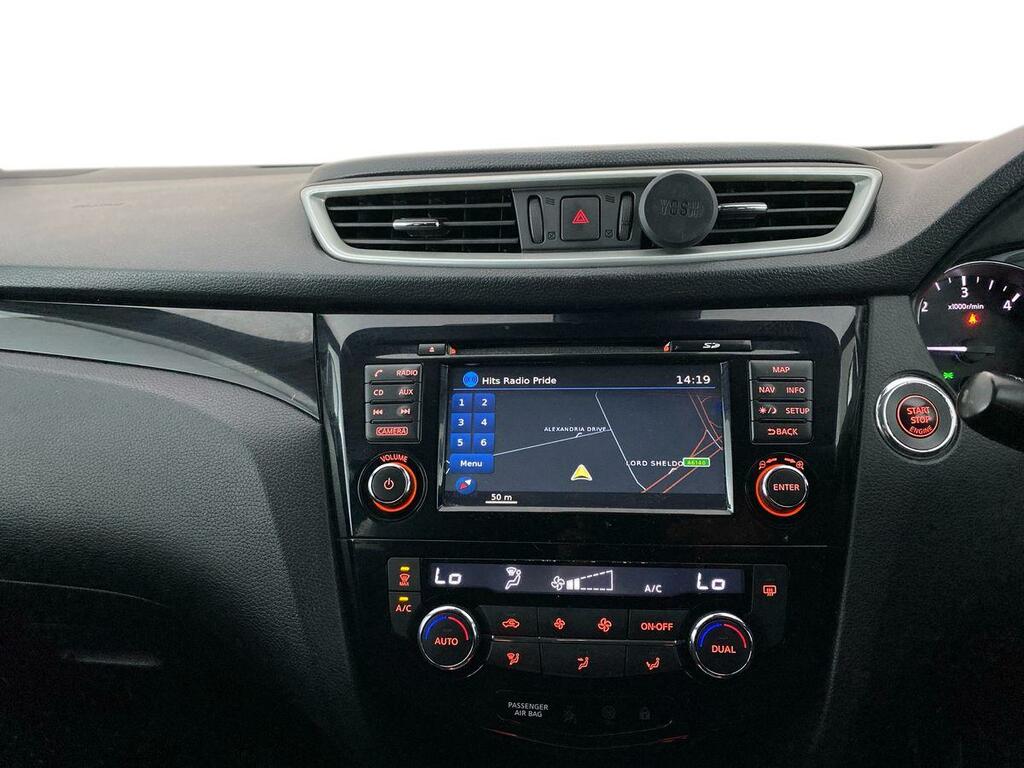Nissan Qashqai 1.2 Dig-t N-connecta Silver #10