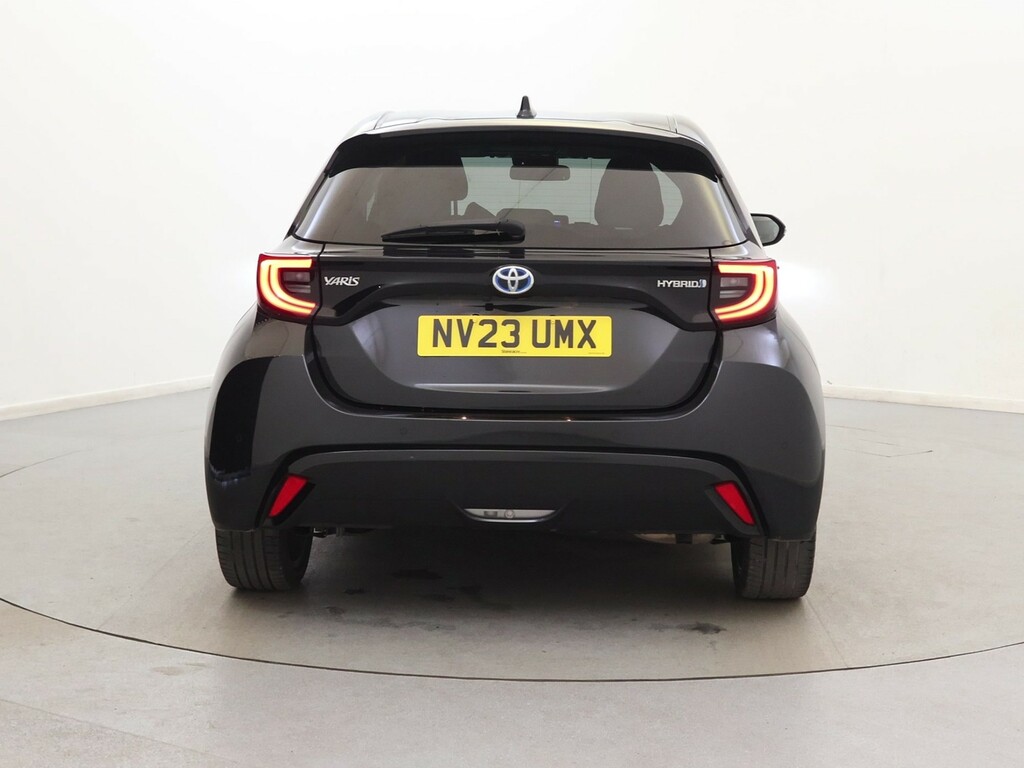 Toyota Yaris 1.5 Hybrid Excel Cvt Black #6