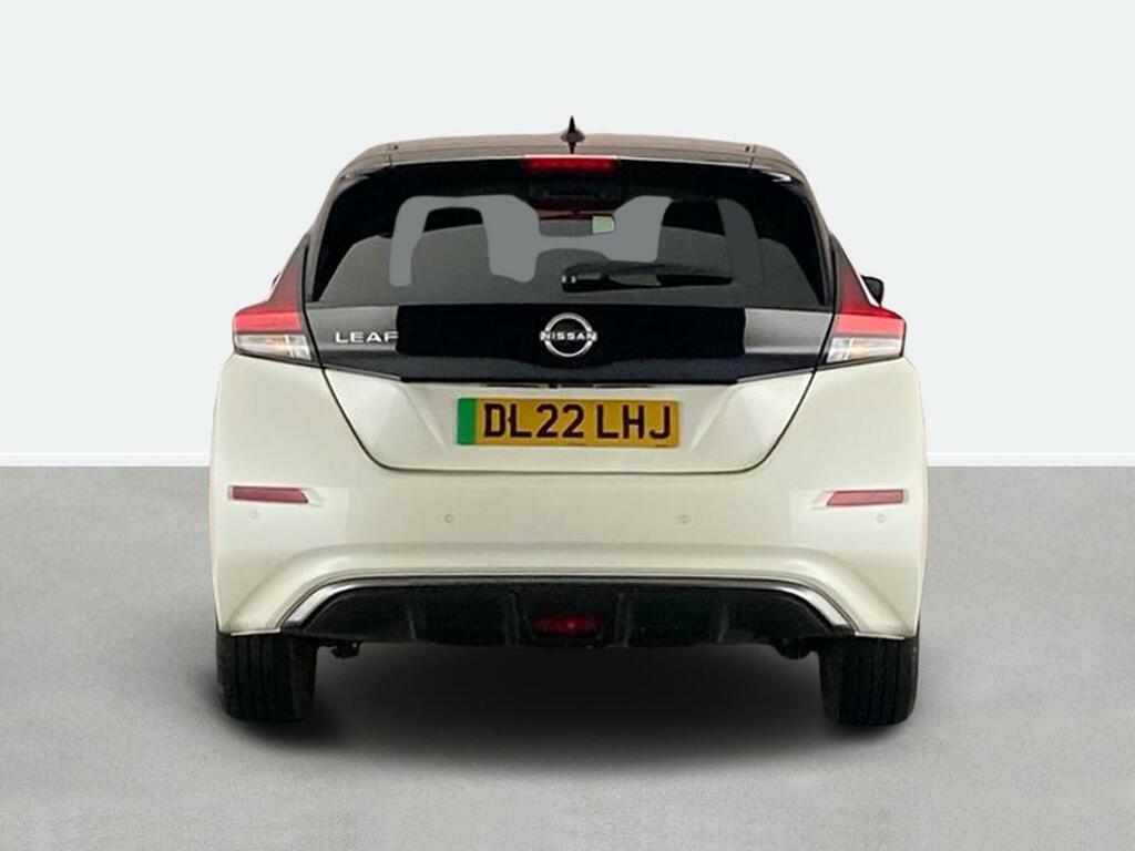 Nissan Leaf 110Kw N-connecta 39Kwh White #4