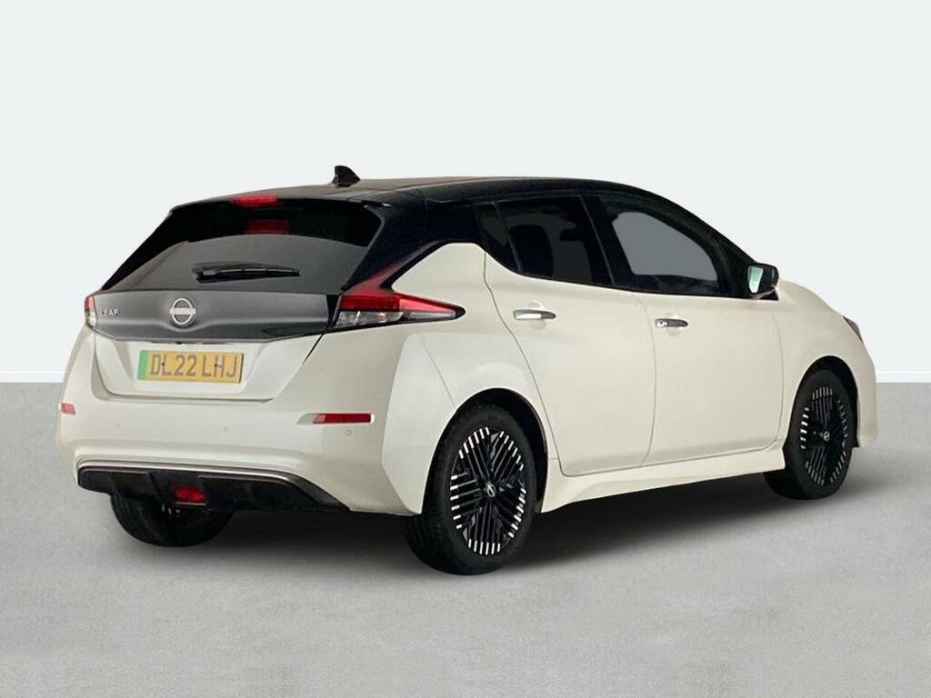 Nissan Leaf 110Kw N-connecta 39Kwh White #3
