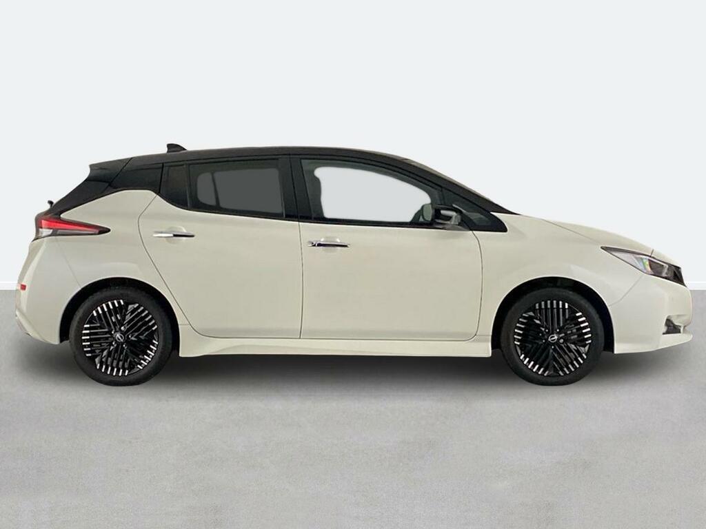 Nissan Leaf 110Kw N-connecta 39Kwh White #2