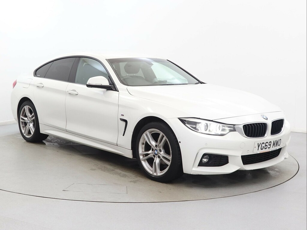 BMW 4 Series 420I Xdrive M Sport Professional Media White