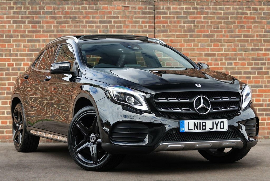 Mercedes-Benz GLA Class 1.6 Gla200 Amg Line Premium Plus Suv Black