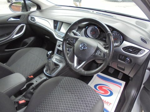 Vauxhall Astra 1.5 Turbo D Silver #6