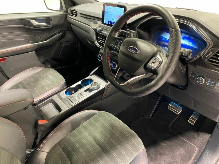 Ford Kuga 1.5 Turbo Ecoboost 150Ps 6 Spd St-line X Edition Silver #2