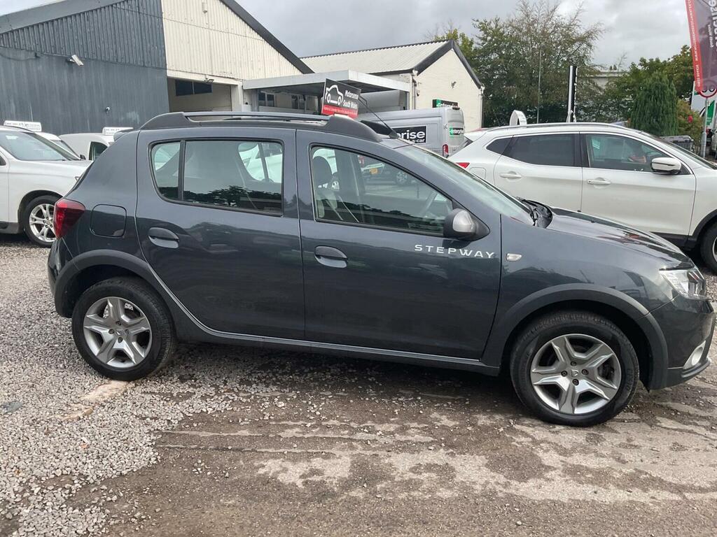 Dacia Sandero Stepway Sandero Stepway Ambiance Tce Red #57