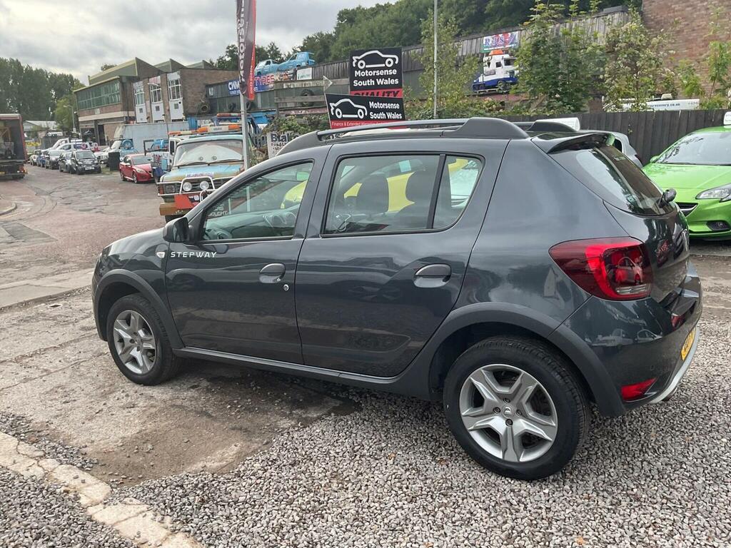 Dacia Sandero Stepway Sandero Stepway Ambiance Tce Red #89