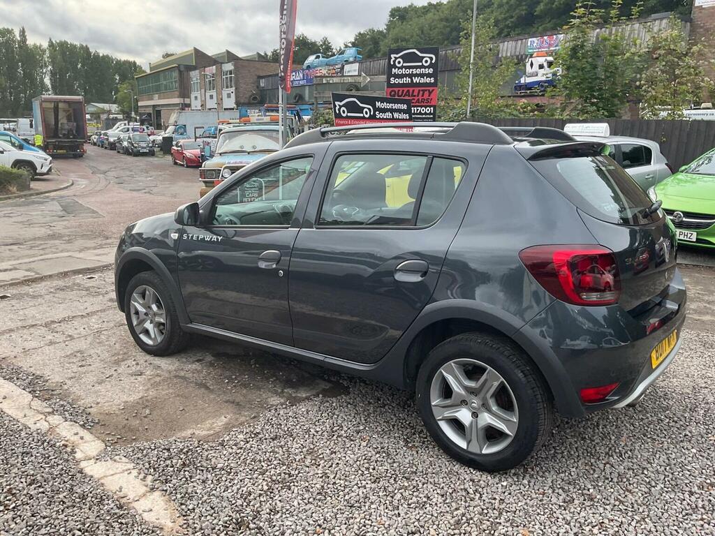 Dacia Sandero Stepway Sandero Stepway Ambiance Tce Red #88