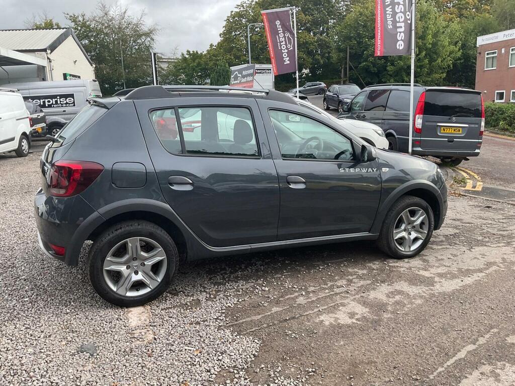 Dacia Sandero Stepway Sandero Stepway Ambiance Tce Red #64