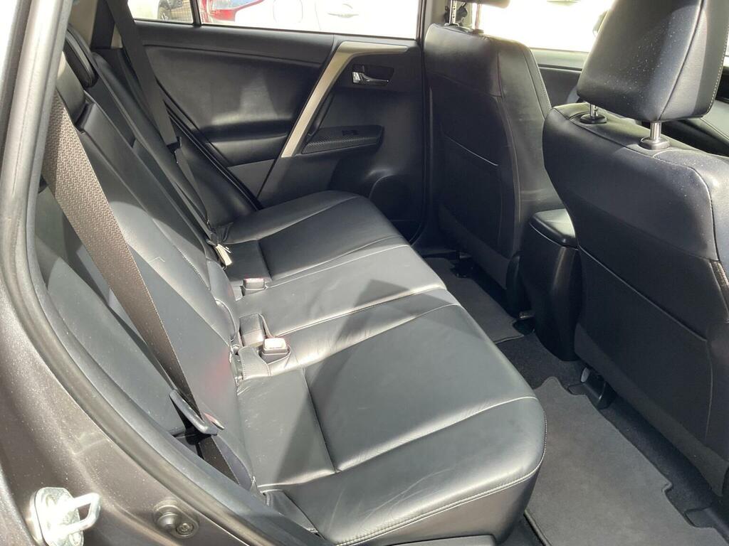 Toyota Rav 4 Suv White #20