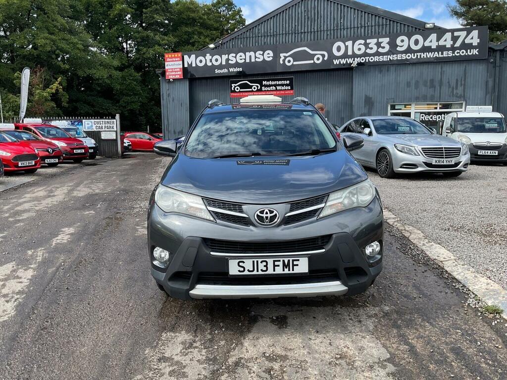 Toyota Rav 4 Suv White #10