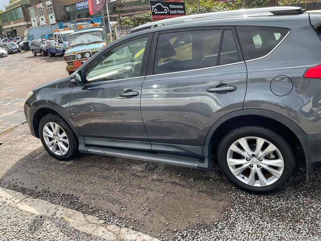 Toyota Rav 4 Suv White #96