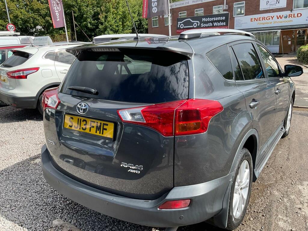 Toyota Rav 4 Suv White #76