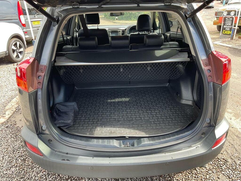 Toyota Rav 4 Suv White #16