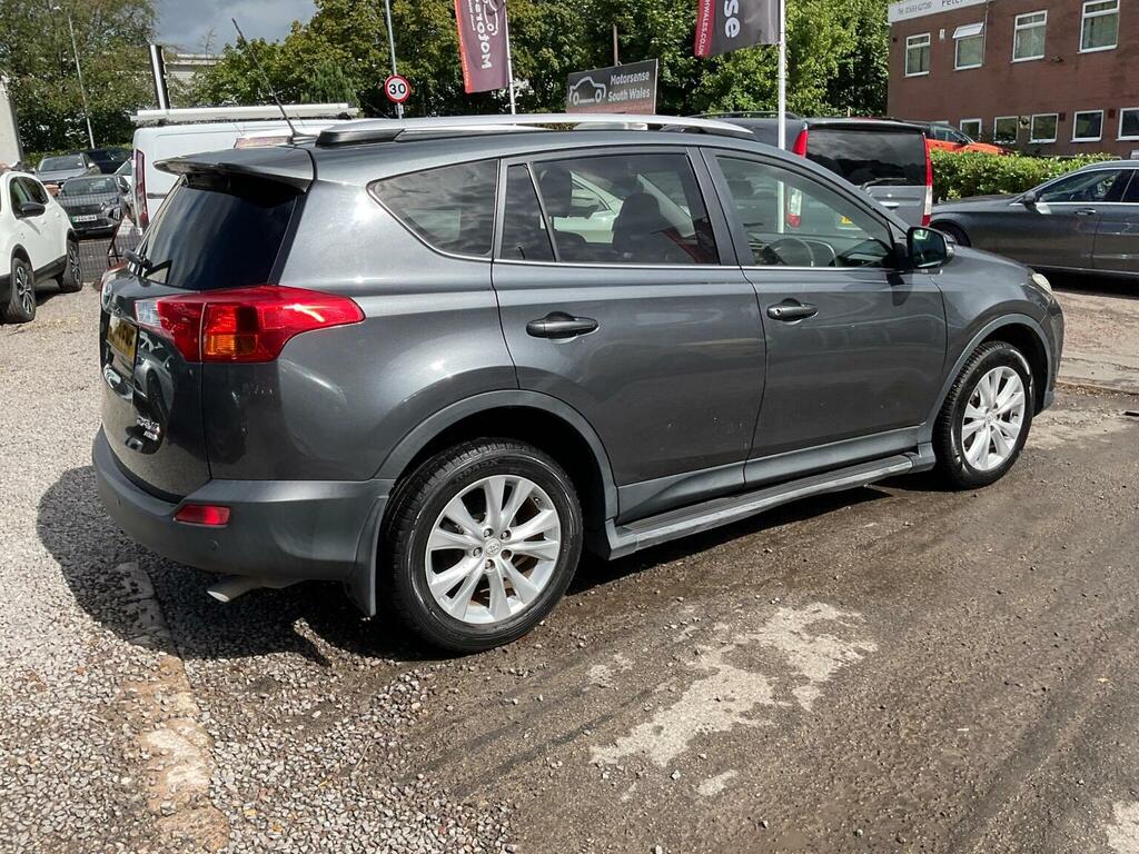Toyota Rav 4 Suv White #73