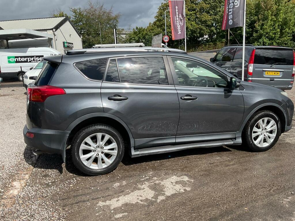 Toyota Rav 4 Suv White #68