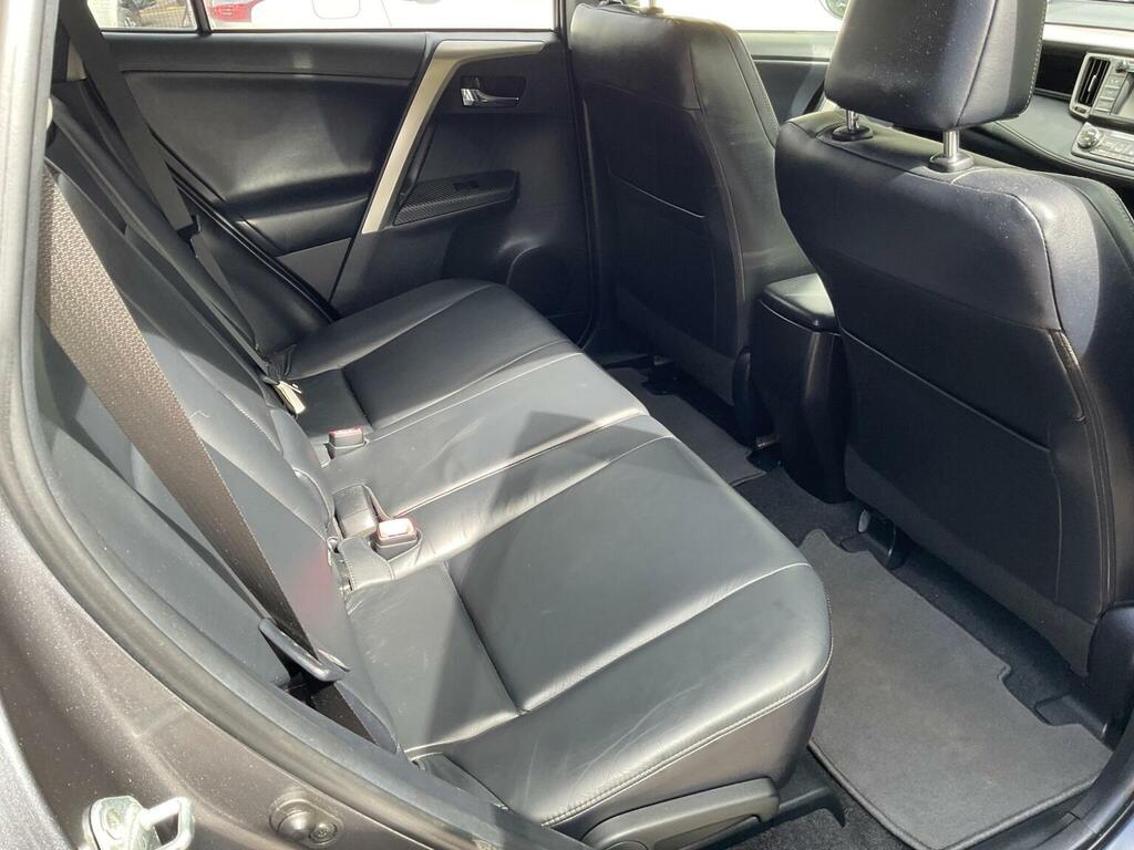 Toyota Rav 4 Suv White #21
