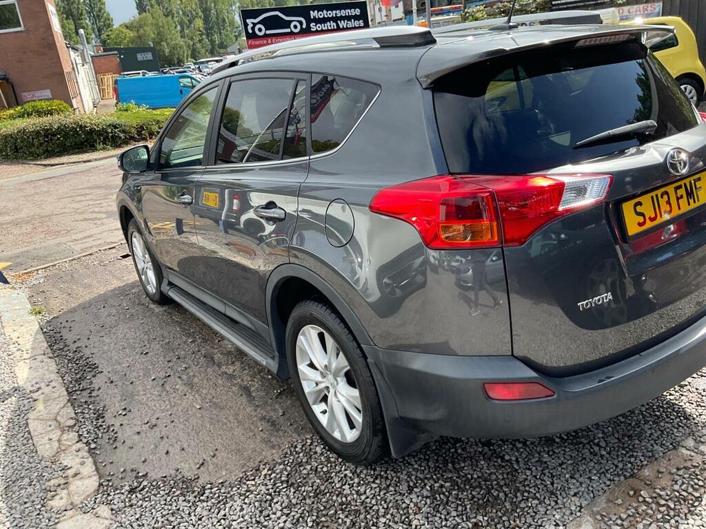 Toyota Rav 4 Suv White #94