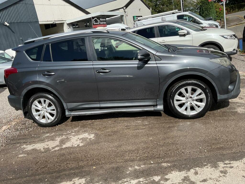Toyota Rav 4 Suv White #57