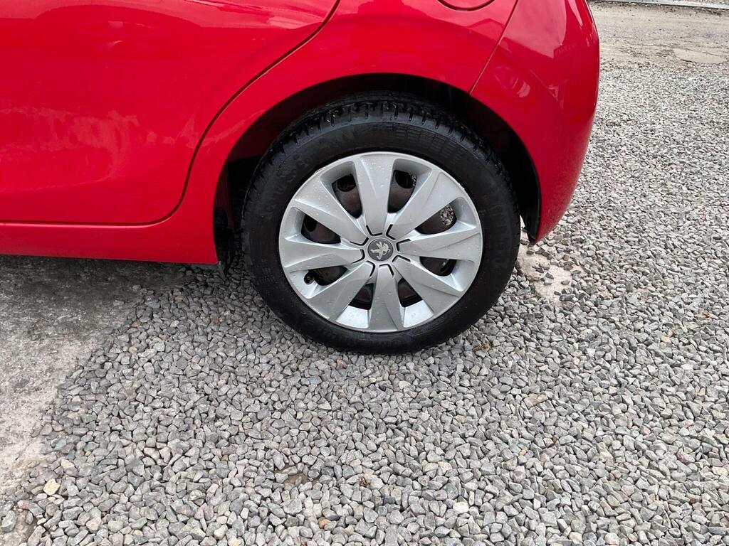 Peugeot 108 1.0 72 Active Red #31