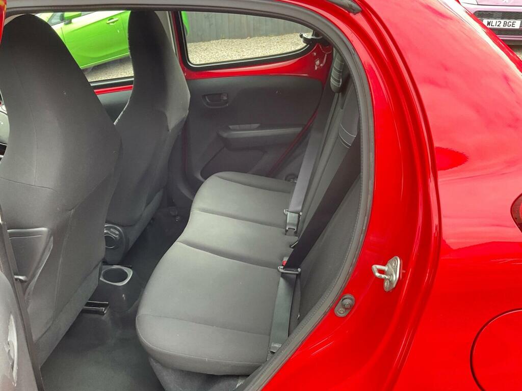 Peugeot 108 1.0 72 Active Red #8