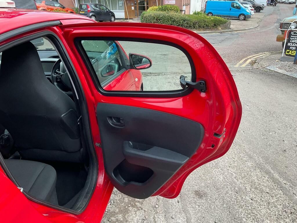 Peugeot 108 1.0 72 Active Red #21