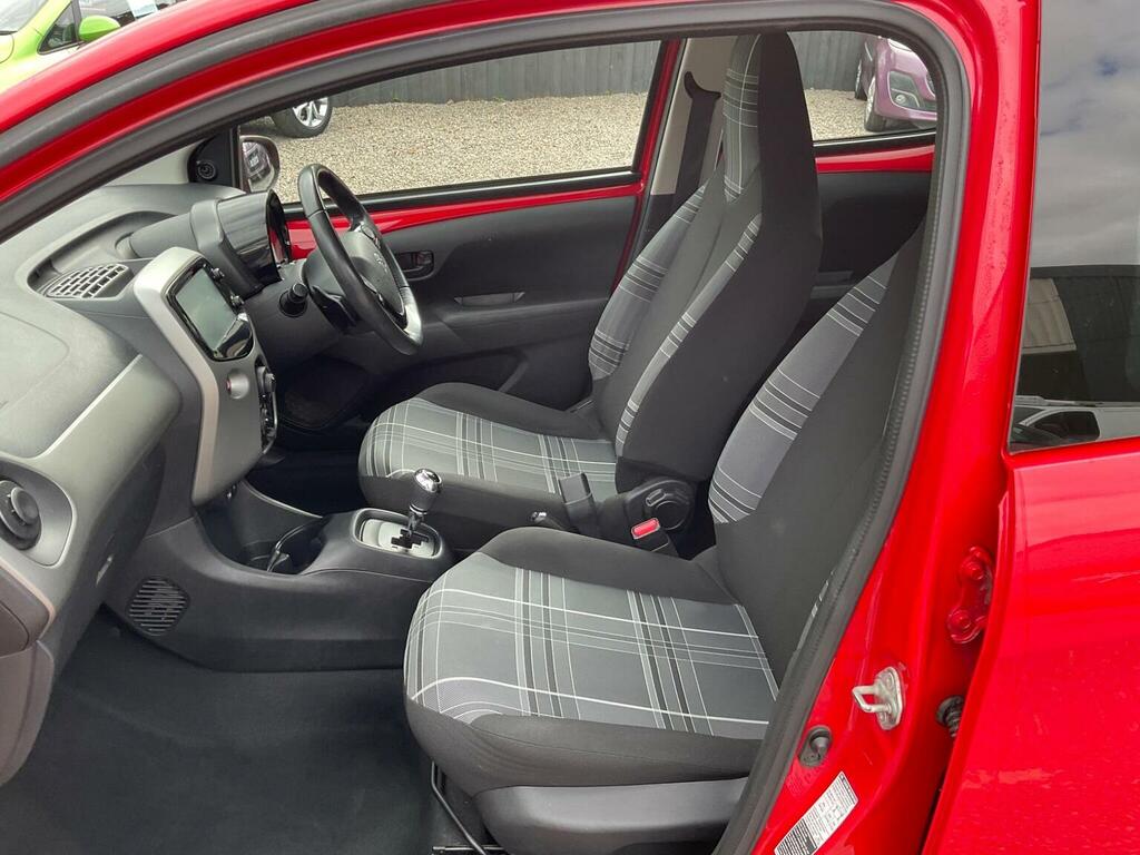 Peugeot 108 1.0 72 Active Red #13
