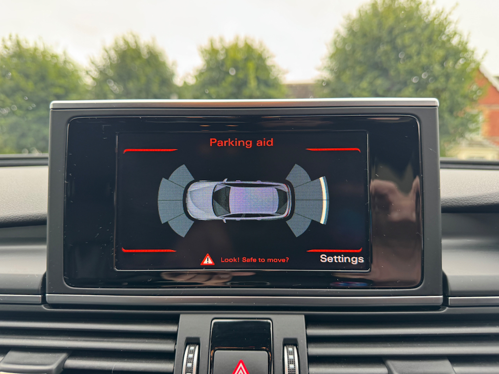 Audi A6 Avant 2L Black Edition Grey #20